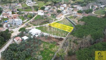 Erdek Çeltikçi Mahallesi Köy Merkezinde Etrafı Taş Duvar İle Çverili Satılık 732m² Arsa