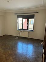 Sümer Mahallesinde 170 M2 Arakat Geniş 3+1 Satılık