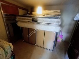 Seyhan Satılık Yeşilyurt'da Cadde Üzeri Müstakil 3 Daire 3 Dükkn