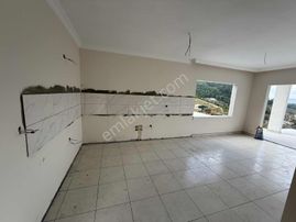 Alanya Türktaş'ta 2.300m2 Ev Ve Hobi Bahçesi