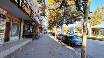 Ramada Otel Karşısında Cadde Üzeri 100 M2 Kiralık Dükkan
