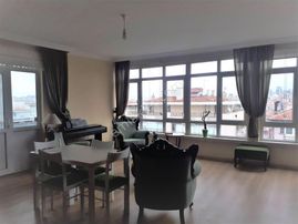 Mithatpaşa Caddesinde 130m2 3+1 Kombili Bakımlı Masrafsız Daire