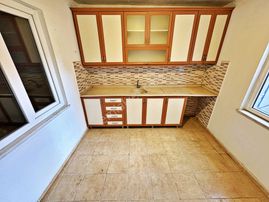 🌀tek Yetki Gültaş Emlaktan Edremitte Satılık 3+1 Geniş Bahçeli Köy Evi