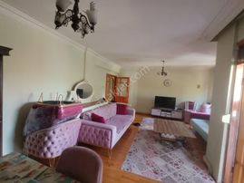 Halide Edip İ.ö Okulu Karşısı Satılık 3+1 Daire