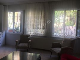 Tarabya Sahile Ulaşıma Yakın Merkezi Bölge 1+1 Satılık Bahçeli Müstakil Ev