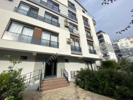 Şafak Da Havuzlu Site İçerisinde Arakat Asansörlü 1+1 Kiralık