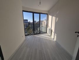 Kartal Cevizli Çanakkale Caddesinde Site İçinde Sıfır 3+1 Daire