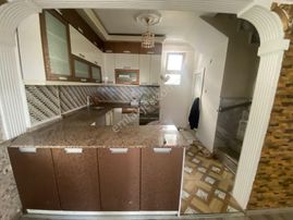 Kuşadası Kadınlar Denizinde 3+1 Doğalgazlı Kiralık Villa