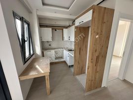 Zeki Emlak'tan Muradiye'de Site İçinde Satılık 1+1 Sıfır Daire