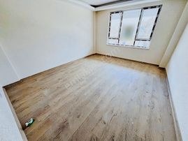 Şentürk Gayrimenkul'den**sıfır**köşe Başı Y.giriş//full+full///