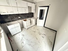 Şentürk Gayrimenkul'den Muradiye Çevresi 3+1satılık Fırsat Daire