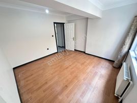 Şentürk Gayrimenkul'den Karapürçek'de Yük.giriş Muradiye Yakını*