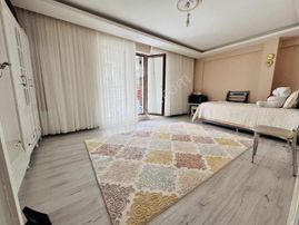 Şentürk Gayrimenkul'den**yüksek Giriş**fırsat Daire!!!