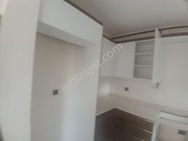 Adana Sarıçam Buruk Tokilerde Yola Yakın Okulada Yakın Yemek Odalı 2,5+1 Kiralık Daire