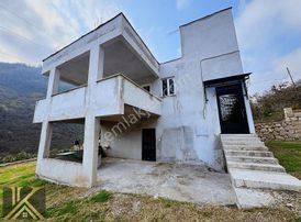 Erenyurt Yolu Üzerinde 4650 M2 Harmanlı Manzaralı Müstakil Ev