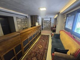 Selçuk Atatürk Mahallesınde Satılık Hostel Kullanımlı Bına