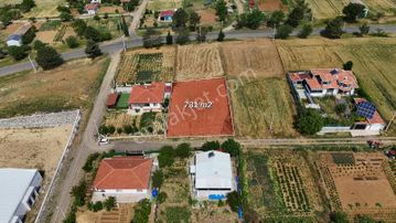 Ferhadanlı Mah. 731 M2 Merkeze 400 Mt Mesafede Villa İmarlı Arsa