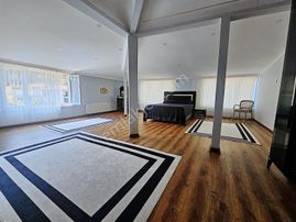 Prestijli Sitede Kiralık Havuzlu 6+2 Eşsiz, Eşyalı Lüks Daire!