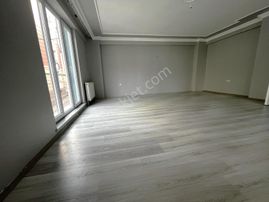 Merkezi Konumda Geniş 3+1 Doğalgazlı, Ebeveyn Banyolu