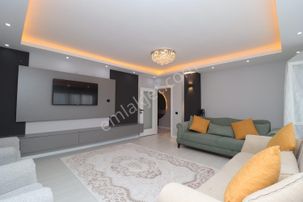 Topçu Mah Sinde Satılık 3+1 Ara Katta Daire