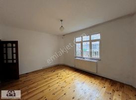 Ata Gayrimenkul'den Anayol Üzerinde 4+1 Kiralık Daire