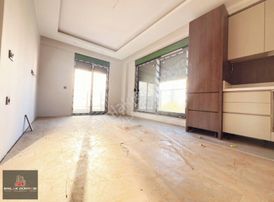 Kızıltoprak Mah.katta Panjur Vestiyer Ekstralı 1+1 Sıfır Daire