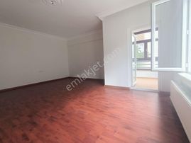 Emaks'tan/cevizlidere Merkezde/iyi Konumda/bakımlı/temiz/3+1