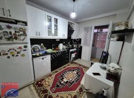 İstinye(çarşı)_satılık(3+1) Ara Kat/boğazın Yanıbaşı 150 M.