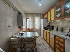 Kalecik Emlak'tan Fatih Mh'de Ara Katta 3 Cepheli Masrafsız 3+1