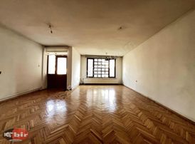 Bir Emlaktan Kiralık Ön Cephe 3+1 Geniş Daire