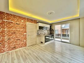 ꧁ay Emlak'tan꧂akçay'da Arakat Doğalgazlı Asansörlü Muhteşem Konumlu Satılık 1+1 Lüx Daire