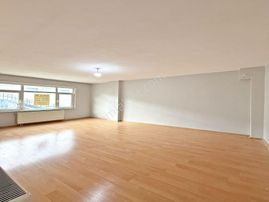 Güzelyurt Metrobüs Durağına Yakın Çift Balkonlu Kiralık Daire