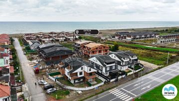 Sakarya Kocaali De Teras Mini Deniz Manzaralı Köşe Parsel Müstakil