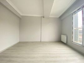 Yüzyıl Mah Türkiye Emlak 3+2 Kredili 160m2 3.kat Dublex Kod 2488