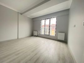 Yüzyıl Mah Türkiye Emlak 3+2 Kredili 160m2 3.kat Dublex Kod 2488