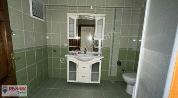 Re/max Şehir'den Yalova Merkezde Kiralık Daire