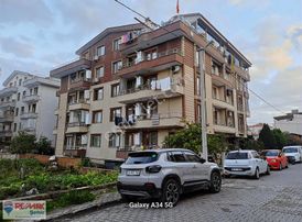 Yalova / İsmetpaşa Mahallesinde Satılık 2+1 Ara Kat Daire