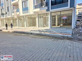 Remax Yalovadan Altınova Merkezde Kiralık Depolu İşyeri