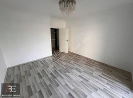 Batıkent Emlak'tan Merkezi Konumda Metro Karşısı 4+1 Ara Kat