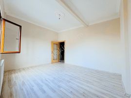 Net'den %80 İne Kredi İmkanlı Asnsörlü Çift Mutfaklı 3+2 Dublex