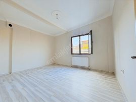 Net'den %80 İne Kredi İmkanlı Asnsörlü Çift Mutfaklı 3+2 Dublex