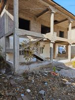 Gevaş Elmalı Mahallesinde Satılık İki Katlı Müstakil Ev