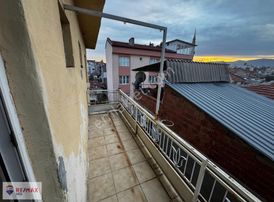 Eşyaları Ile Bırlıkte Satılık Maltepe Mah 2+1 Daıre