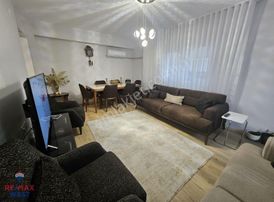 Karşıyaka Bahçelievler'de Yeni Binada Ara Kat Satılık 2+1 Daire