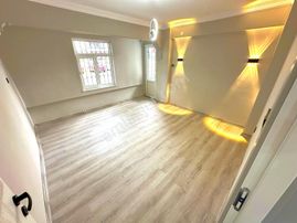 𝄞melodi'den Akçay'da Güzelliği İle Hayran Bırakan Ön Cephe Ayrı Mutfaklı 3+1 Satılık Daire