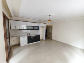 Taş Emlak'tan Sarımsaklı'da 3+1 Genç Binada Daire