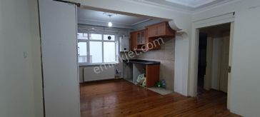 Şemsi Paşa Tramvaya Yakın