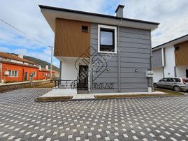 Yeniköyde Site İçinde Sıfır 3+1 Köşe Villa