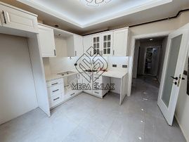 Yeniköyde Site İçinde Sıfır 3+1 Köşe Villa