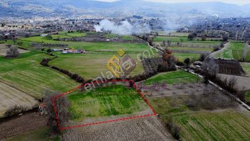 Mega'dan Yeşilyurtta Satılık 3500 M2 Arazi